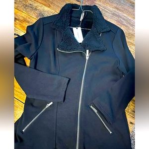 Z supply size medium jacket.  NWT. Super comfy . Black